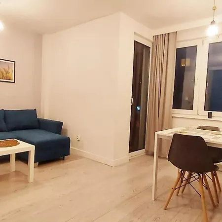 Przytulny Apartament Parking Gratis New * グディニャ